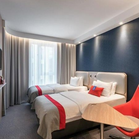 Holiday Inn Express - Kaiserslautern By Ihg Exterior photo
